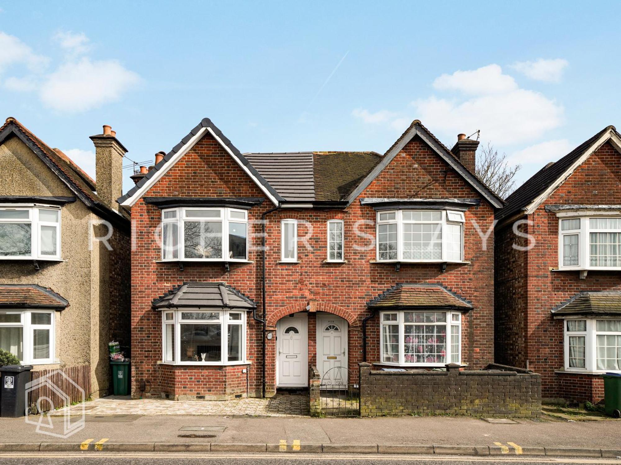 Watford Large 5Br Home - Contractors & Families Екстериор снимка